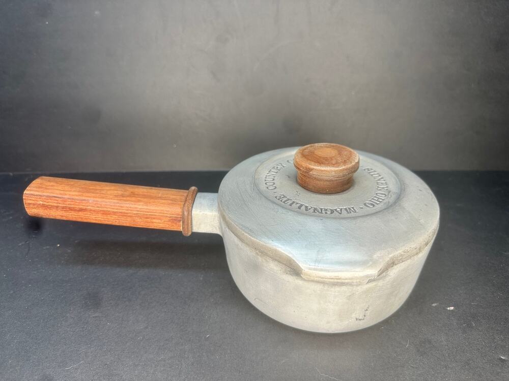 VTG Magnalite Country Collection 1 quart saucepan 5691